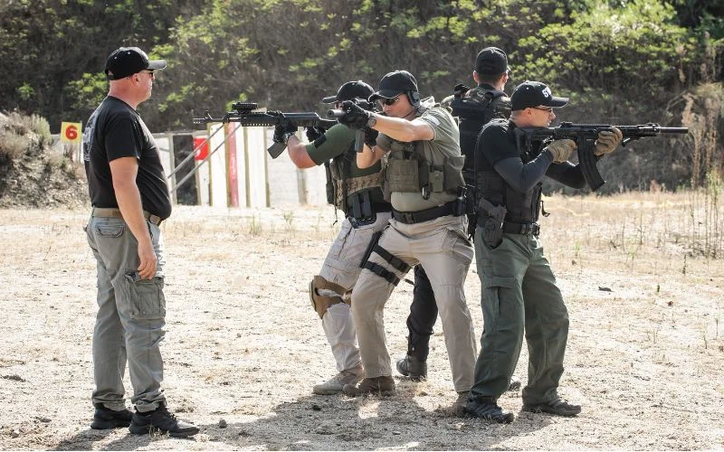 Shooting-Stances-And-Grip